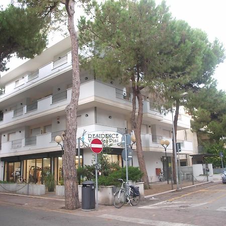 Residence Villa Dei Pini Римини Экстерьер фото