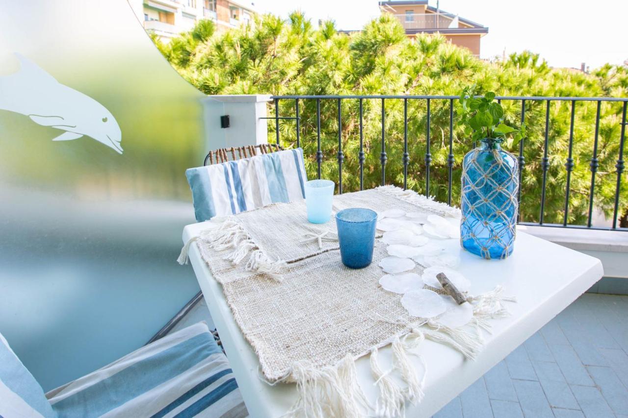 Residence Villa Dei Pini Римини Экстерьер фото