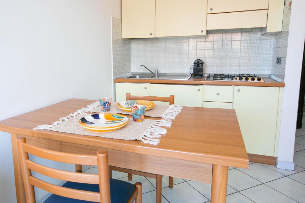 Residence Villa Dei Pini Римини Экстерьер фото