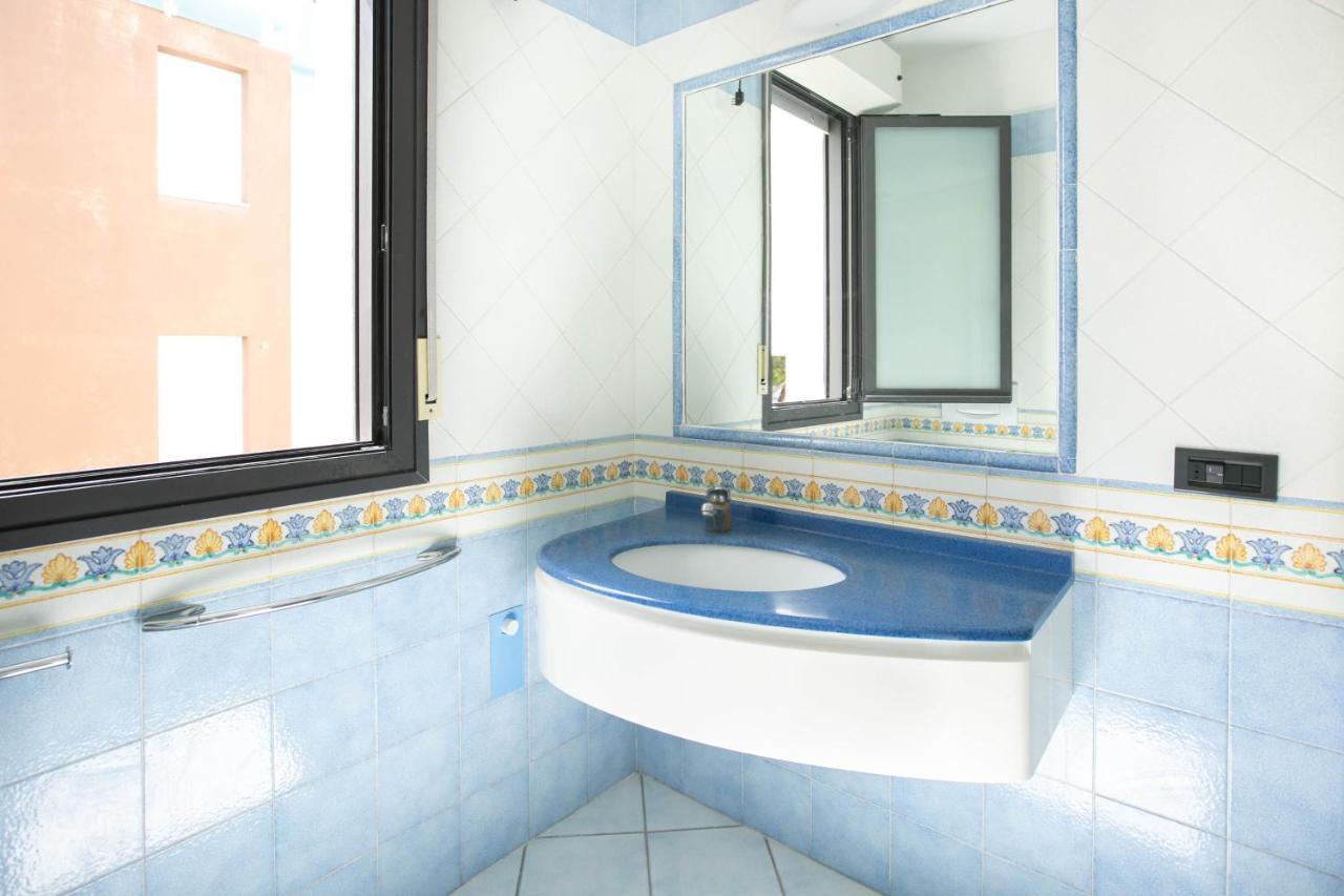 Residence Villa Dei Pini Римини Экстерьер фото