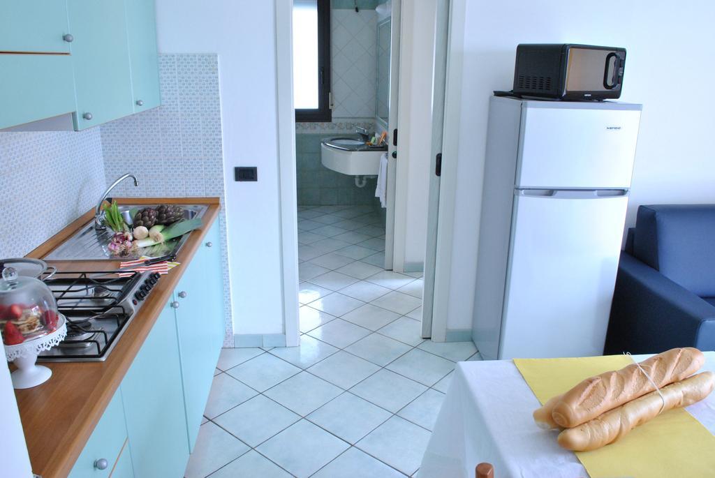 Residence Villa Dei Pini Римини Номер фото