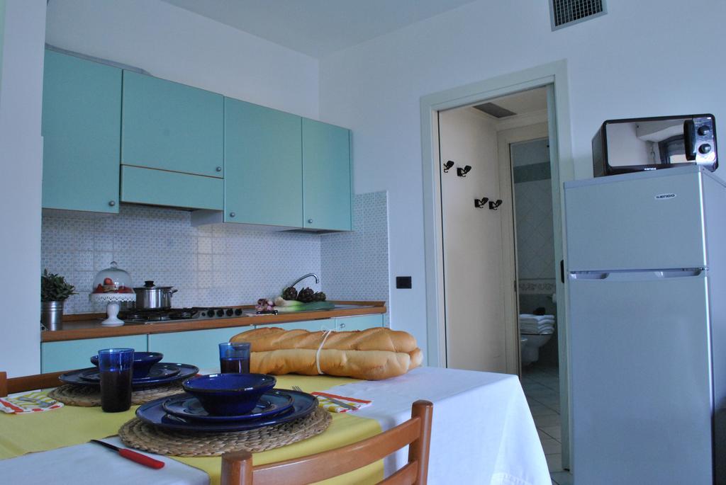 Residence Villa Dei Pini Римини Экстерьер фото